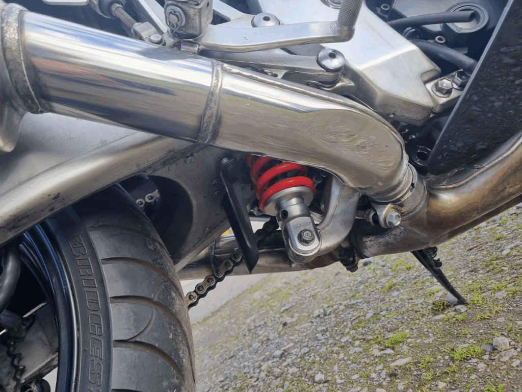Red Suzuki GSXR1100W
