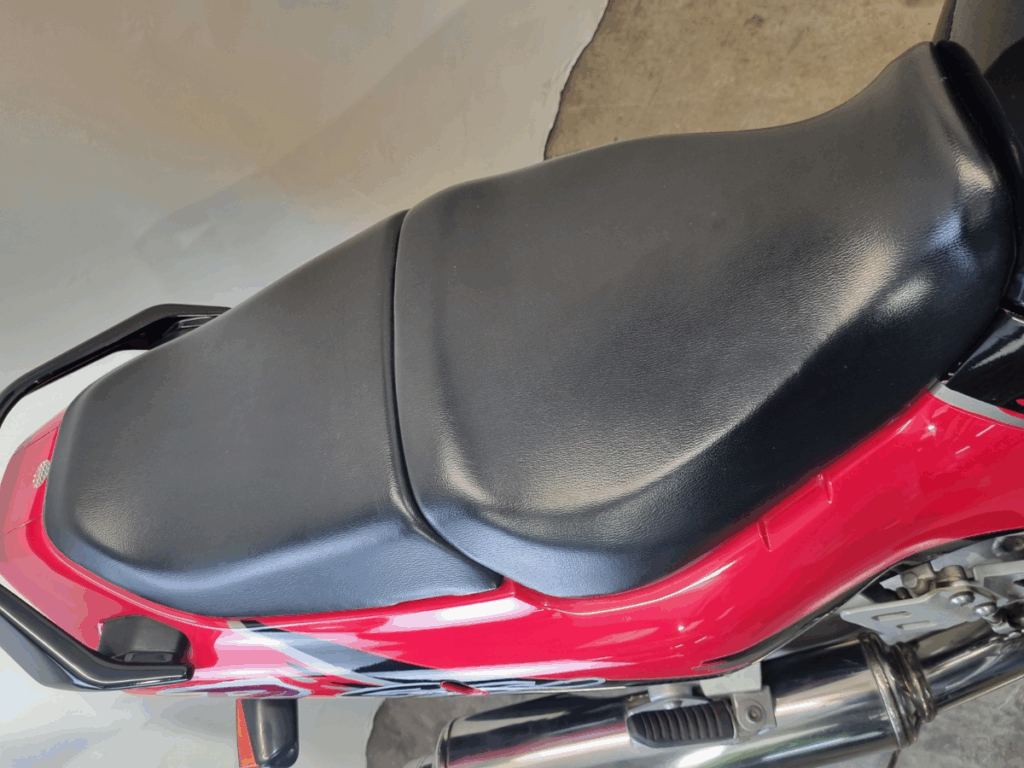Red Suzuki GSXR1100W