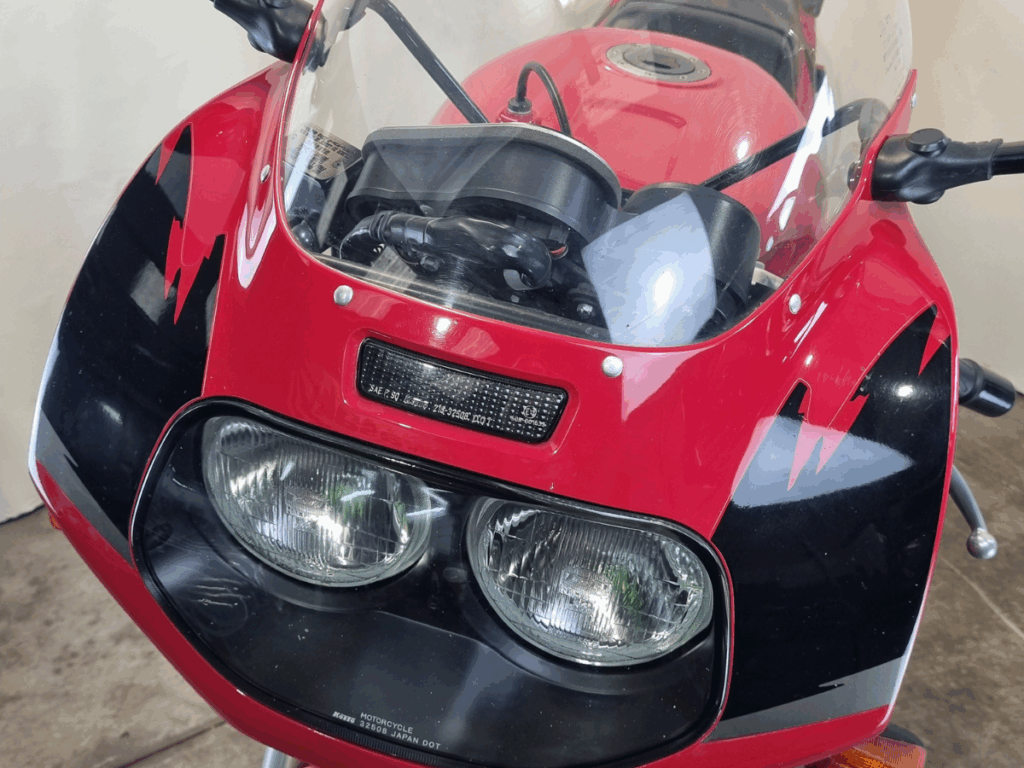 Red Suzuki GSXR1100W