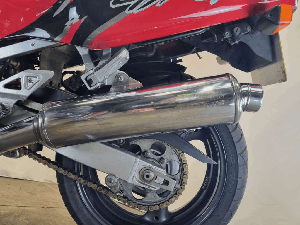 Red Suzuki GSXR1100W