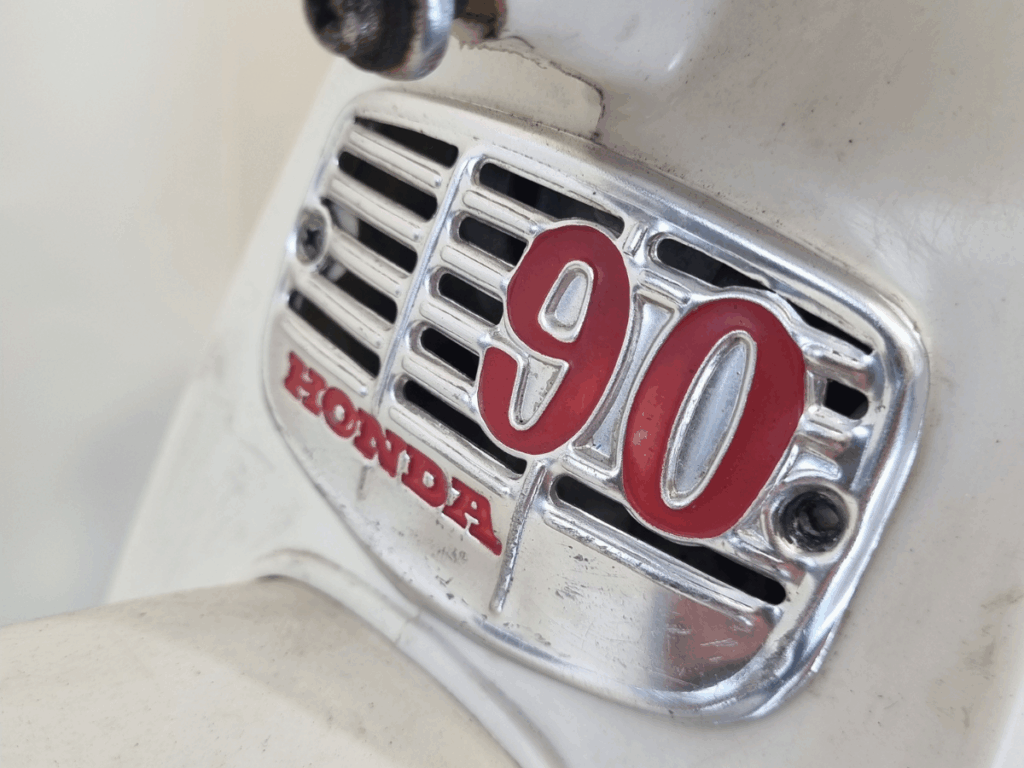 Honda 1967 c200 (90cc)