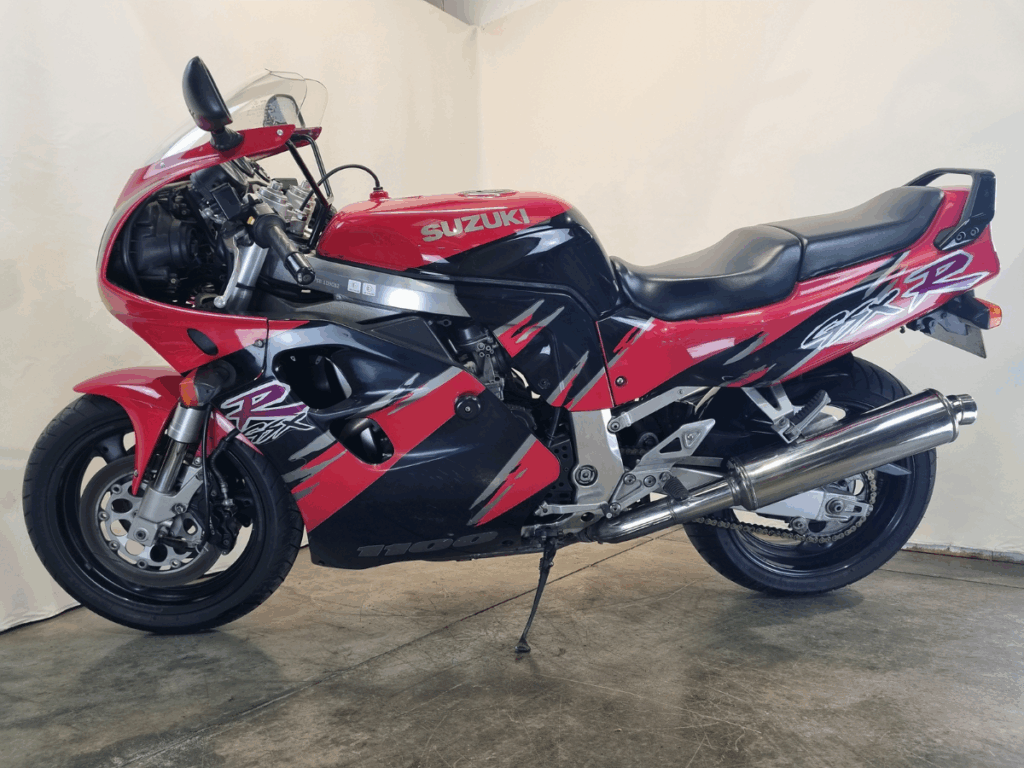 Red Suzuki GSXR1100W